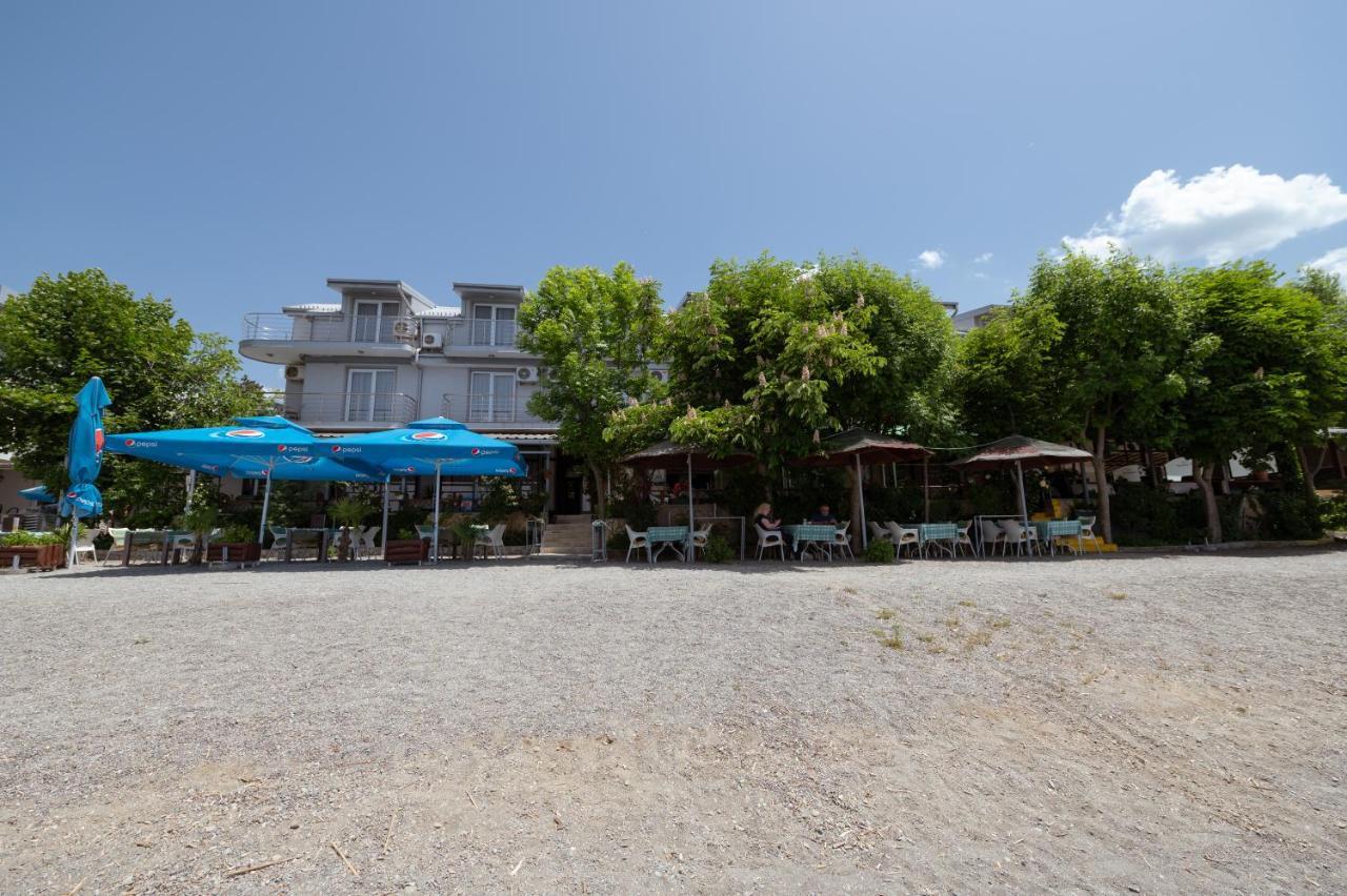 Hotel Holiday-M Охрид Екстер'єр фото