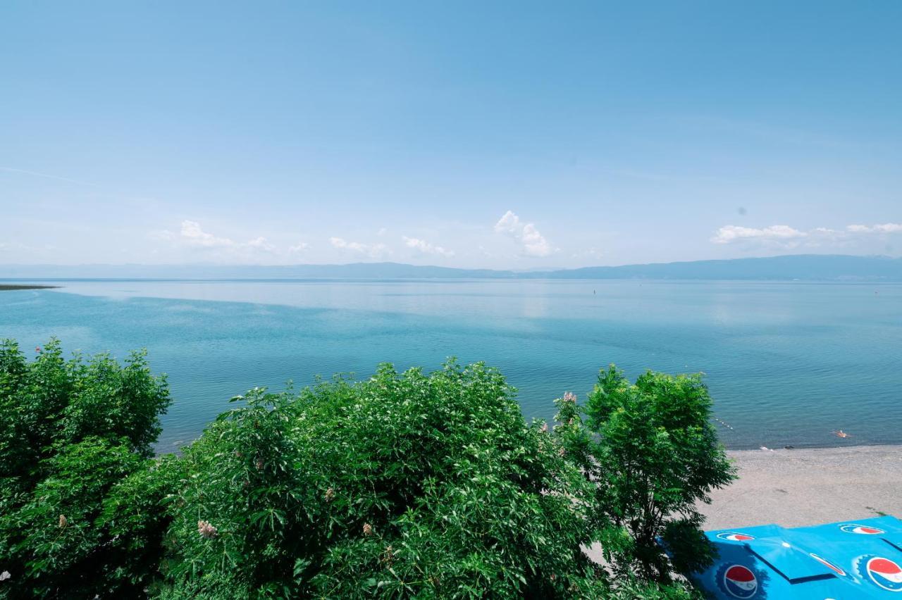 Hotel Holiday-M Охрид Екстер'єр фото